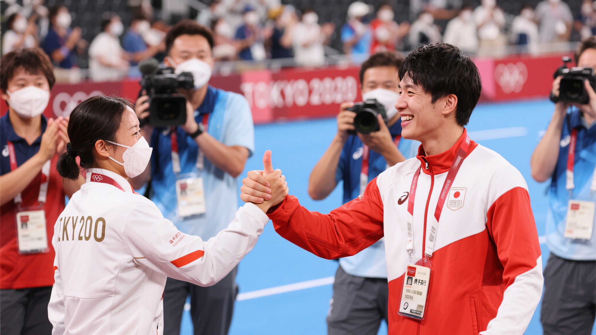 齐心协力 传承奥运精神 例如,日本东京2020年夏季奥运会上,因为疫情导致